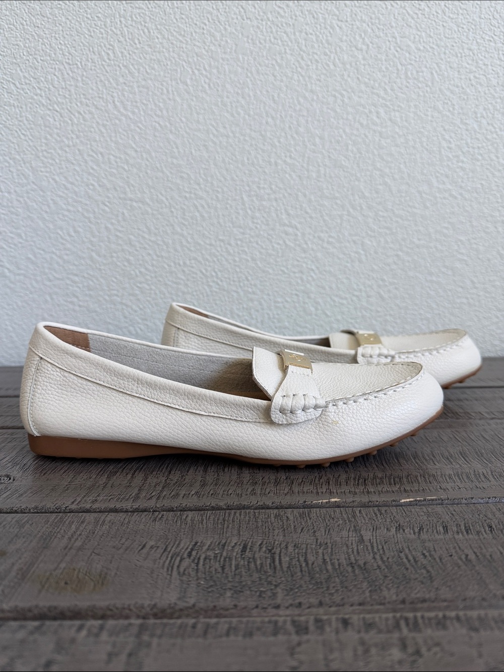 Gianni Bernini Women’s Dailyn White Leather Slip-On Loafers  NWOB